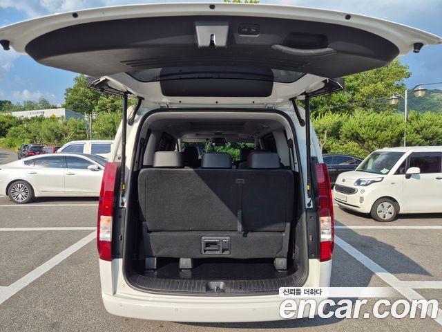 Hyundai Staria Tourer 11-Seater Modern - фото 4