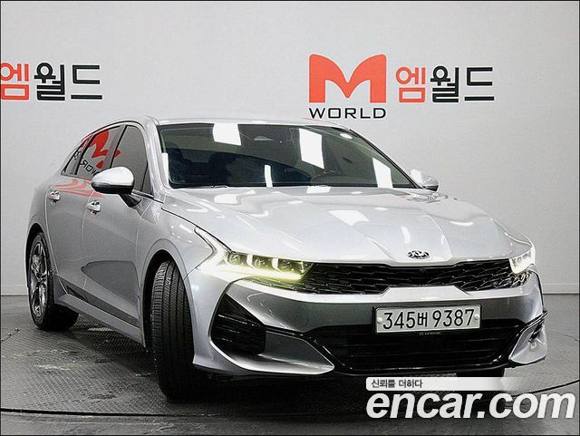 Kia K5 3-го поколения 2.0 LPI Signature - фото 2