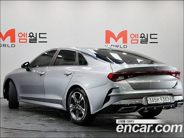 Kia K5 3-го поколения 2.0 LPI Signature - фото 4