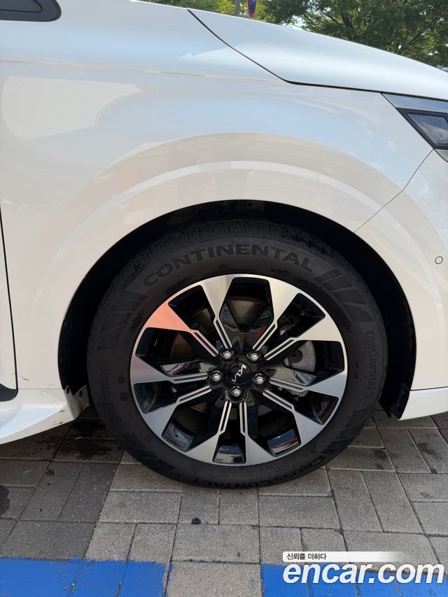 Kia Carnival 4-го поколения Gasoline 9-Seater Hi-Limousine Signature - фото 4