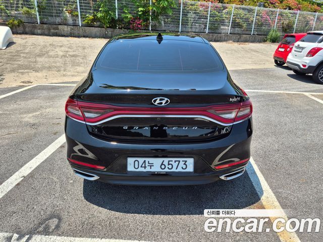 Hyundai Grandeur IG, гибрид Exclusive - фото 1