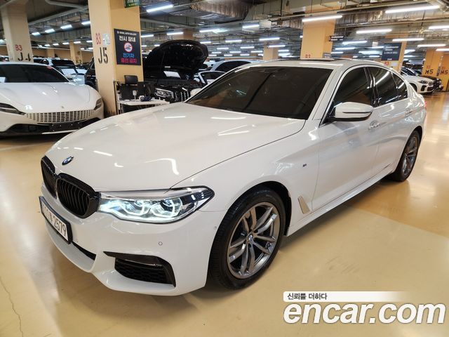 BMW 5-Series G30 520d xDrive M Sport Package Plus - фото 1