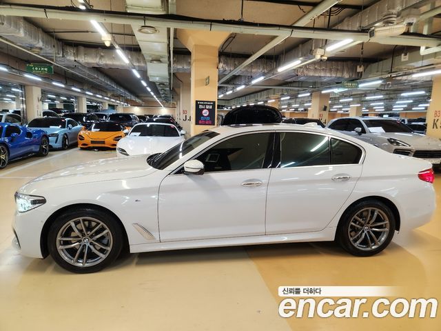 BMW 5-Series G30 520d xDrive M Sport Package Plus - фото 3