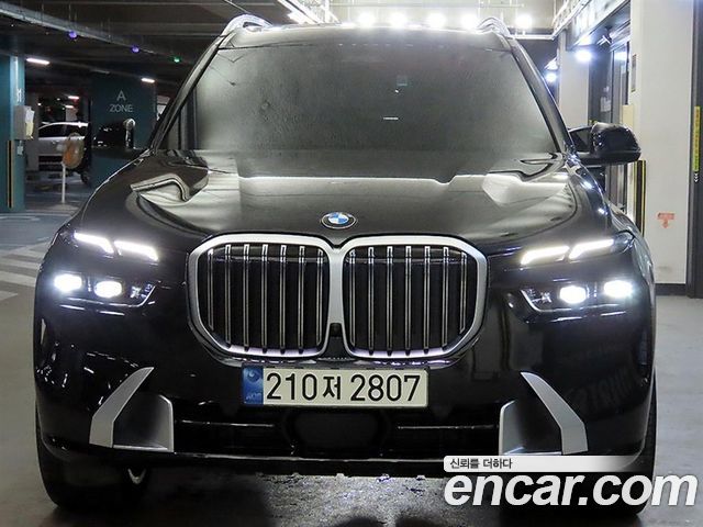 BMW X7 G07 xDrive 40i Design Pure Excellence 6-Seater - фото 1