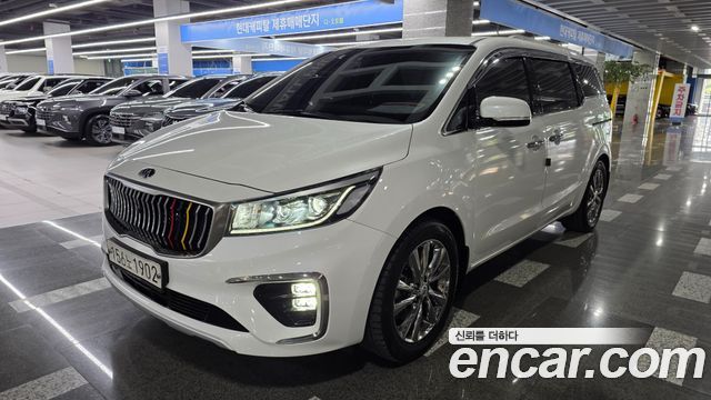 Kia Carnival Новый 9-Seater Prstige - фото 0