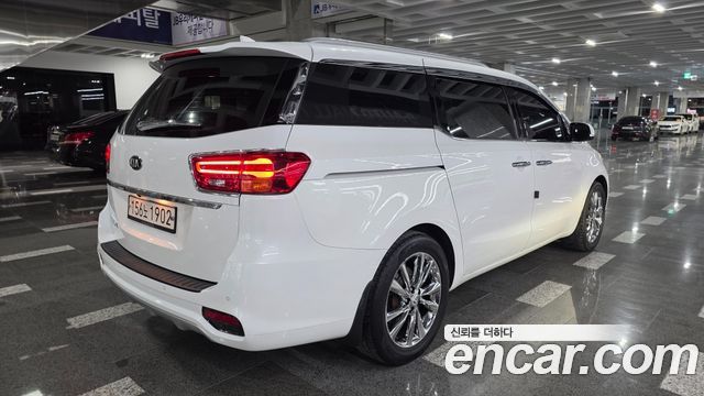 Kia Carnival Новый 9-Seater Prstige - фото 3