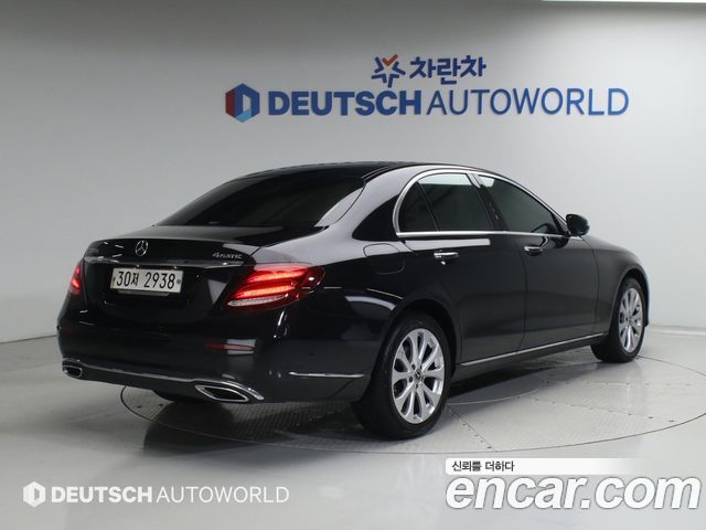 Mercedes-Benz E-Class W213 E220d 4MATIC Exclusive - фото 1