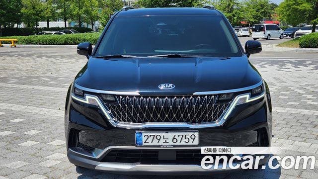 Kia Carnival 4-го поколения 9-Seater Signature - фото 0