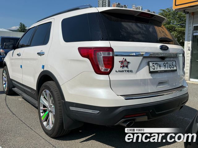 Ford Explorer 2.3 Limited 4WD 5th - фото 2