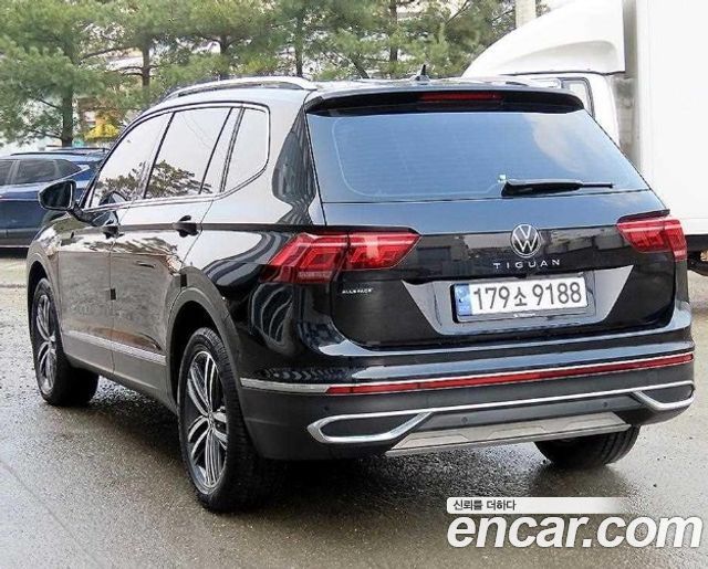 Volkswagen Tiguan 2.0 TSI Prestige - фото 3