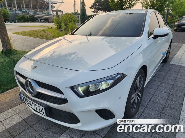 Mercedes-Benz A-Class W177 A220 Sedan - фото 0