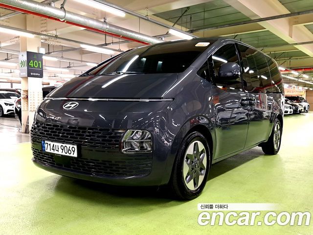 Hyundai Staria 4WD Tourer 11-Seater Modern - фото 0