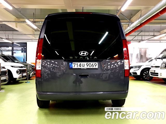 Hyundai Staria 4WD Tourer 11-Seater Modern - фото 3