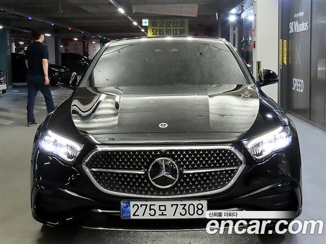 Mercedes-Benz E-Class W214 E200 AMG Line - фото 1
