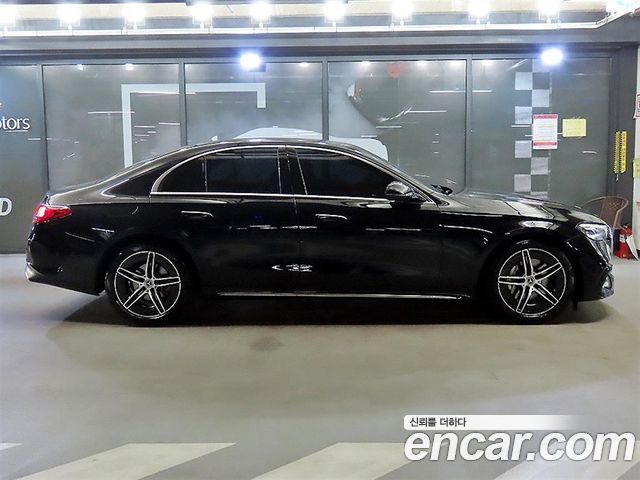 Mercedes-Benz E-Class W214 E200 AMG Line - фото 2