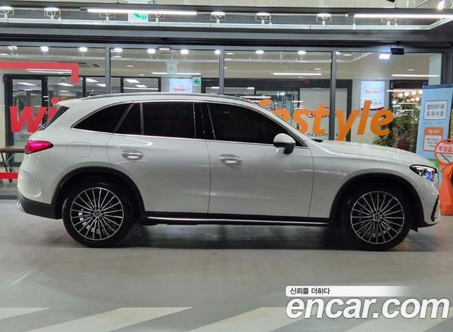 Mercedes-Benz GLC-Class X254 GLC300 4MATIC AMG Line - фото 2