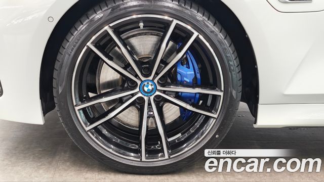BMW 3-Series G20 330e M Sport - фото 4