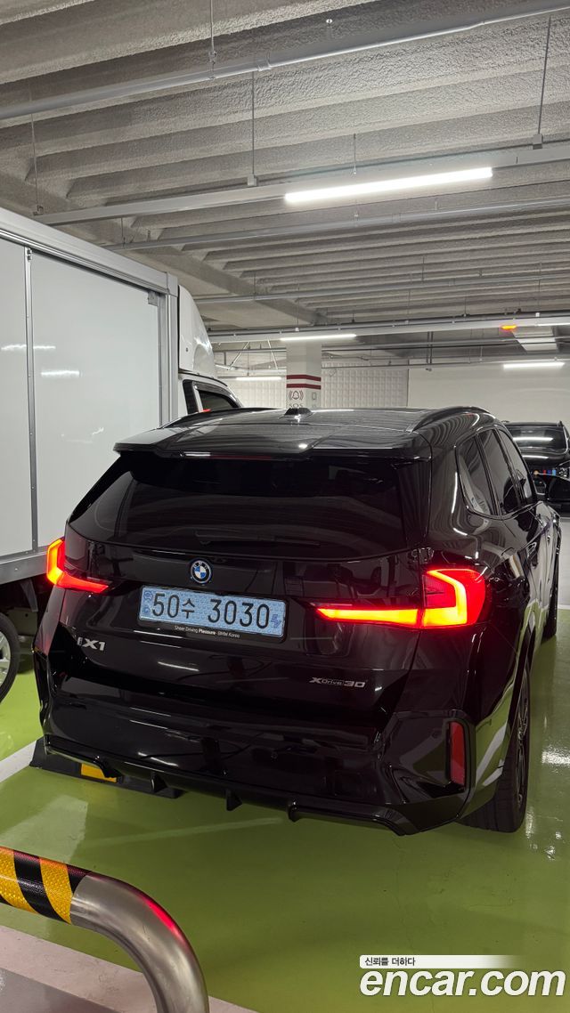 BMW iX1 U11 xDrive 30 M Sport - фото 1