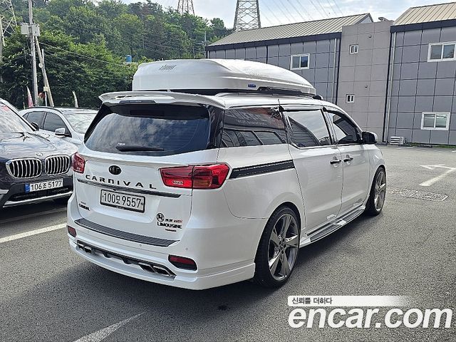 Kia Carnival Новый Gasoline 7-Seater Limousine VIP - фото 3