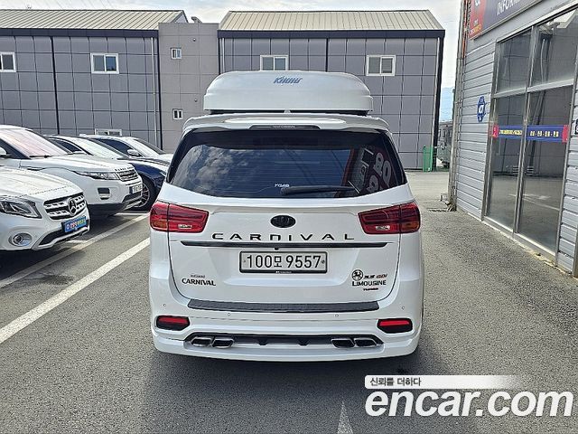 Kia Carnival Новый Gasoline 7-Seater Limousine VIP - фото 4