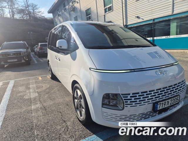 Hyundai Staria 4WD Tourer 11-Seater Modern - фото 2