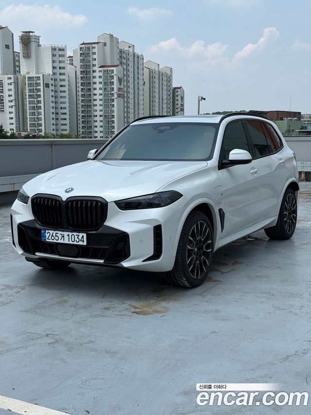 BMW X5 G05 xDrive 50e M Sport - фото 0
