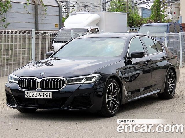BMW 5-Series G30 520i M Sport - фото 1