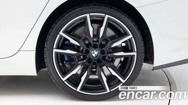 BMW 8-Series G15 M850i xDrive Gran Coupe - фото 4