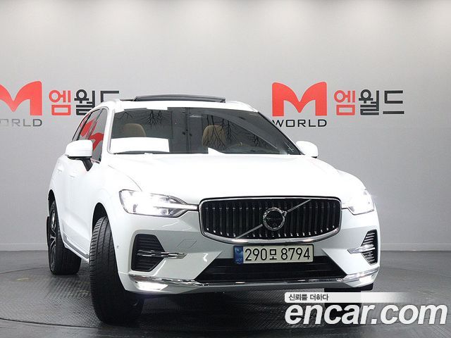 Volvo XC60 2-го поколения B5 Ultimate Bright - фото 2