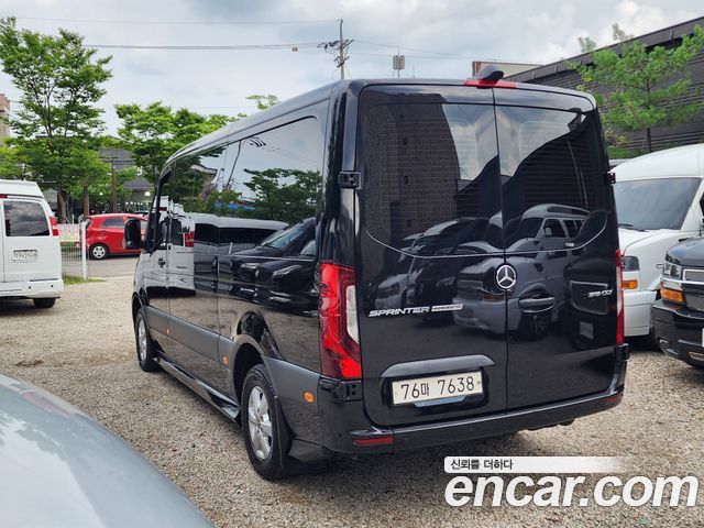 Mercedes-Benz Sprinter 3.0 Diesel W907 - фото 1