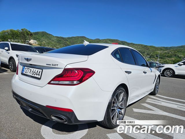 Genesis G70 2.0T AWD Sport Package - фото 1