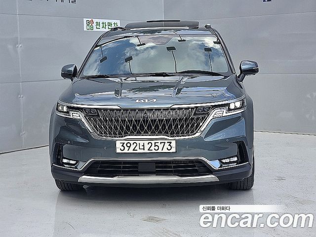 Kia Carnival 4-го поколения 9-Seater Signature - фото 0