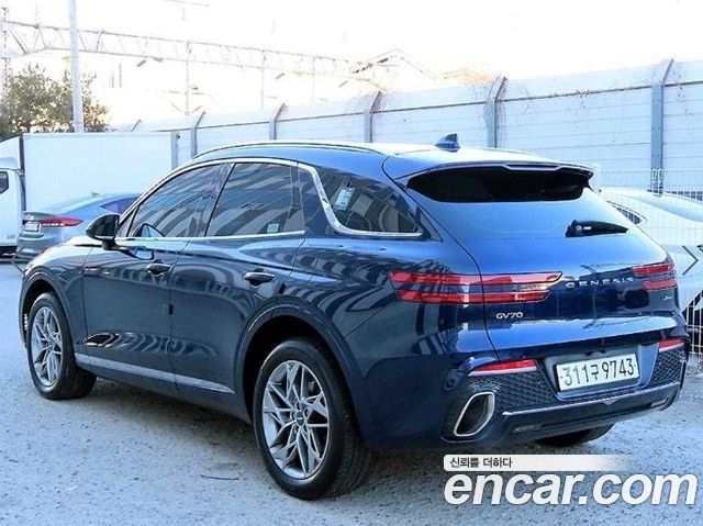 Genesis GV70 2.5T Gasoline 2WD - фото 2
