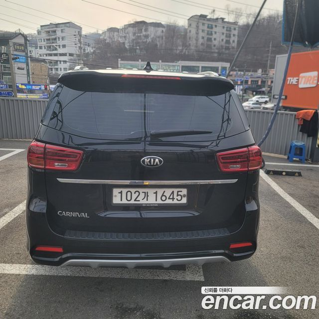 Kia Carnival Новый Gasoline 9-Seater Prestige - фото 2