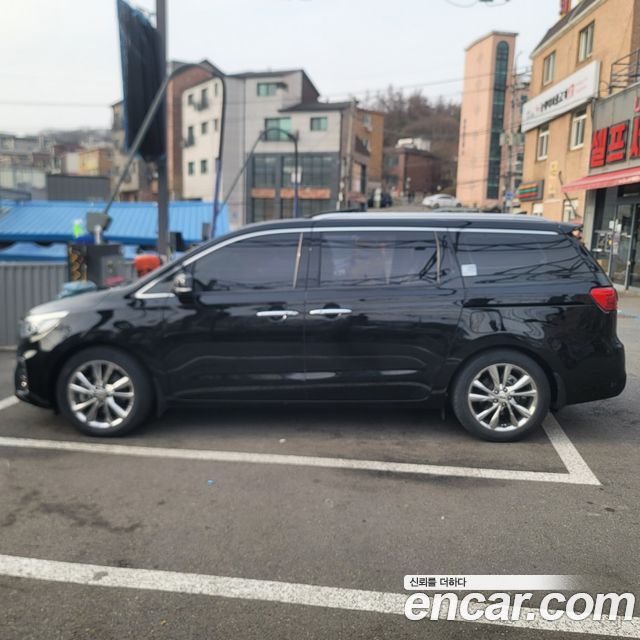 Kia Carnival Новый Gasoline 9-Seater Prestige - фото 3