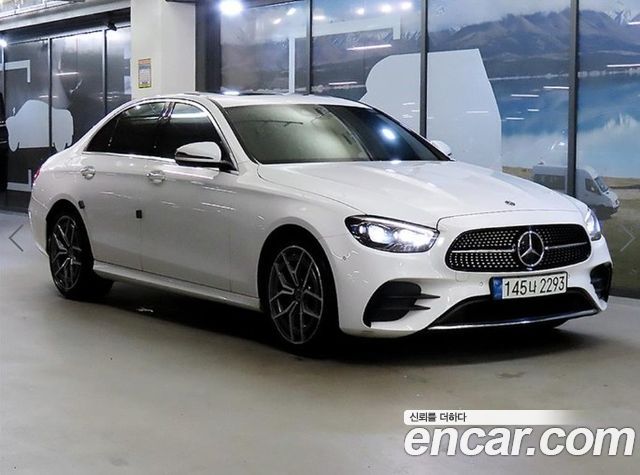 Mercedes-Benz E-Class W213 E220d 4MATIC AMG Line - фото 0