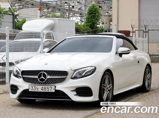 Mercedes-Benz E-Class W213 E220d Cabriolet - фото 0