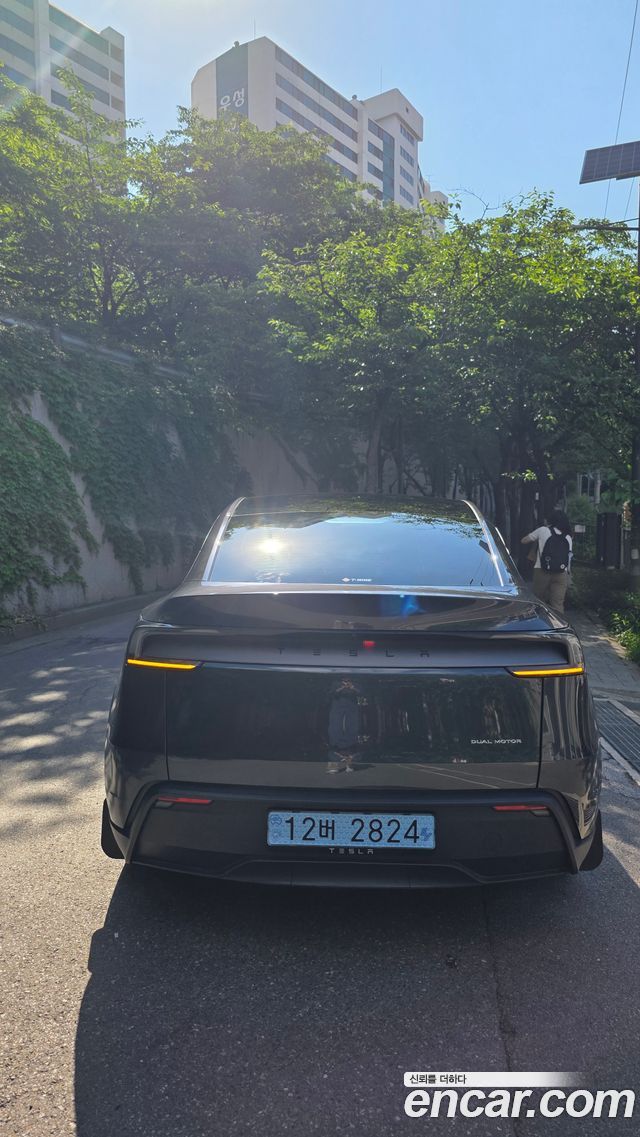 Tesla Model Y Premium Long Range AWD - фото 3