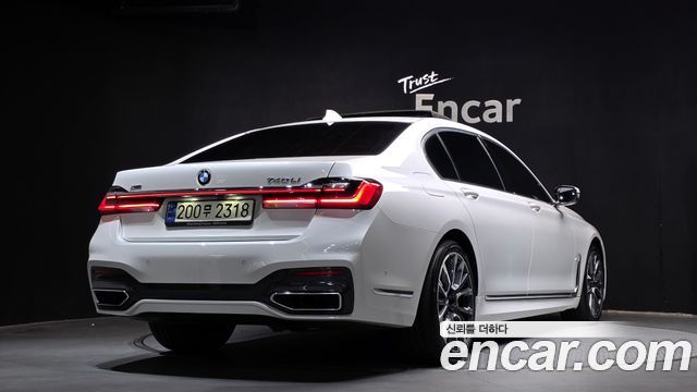 BMW 7-Series G11 740Li xDrive M Sport Package - фото 1