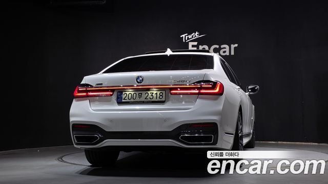 BMW 7-Series G11 740Li xDrive M Sport Package - фото 3