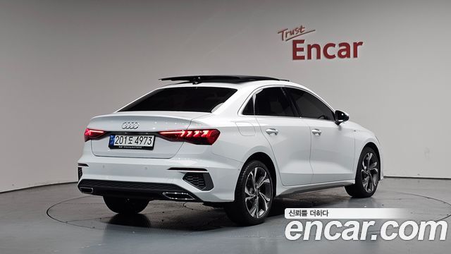 Audi A3 40 TFSI Premium - фото 1