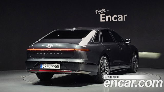 Hyundai Grandeur GN7, гибрид Calligraphy - фото 1