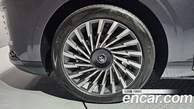 Hyundai Grandeur GN7, гибрид Calligraphy - фото 4