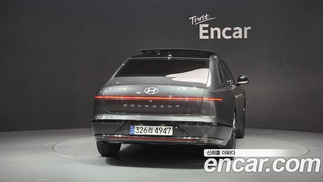 Hyundai Grandeur GN7 2,5 Gasoline 2WD Calligraphy - фото 3
