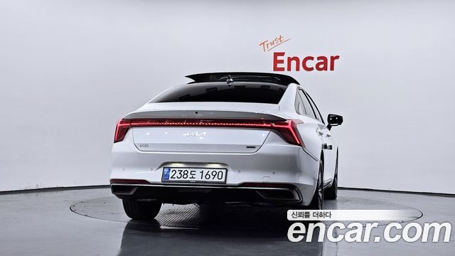 Kia K8 гибрид Noblesse - фото 3