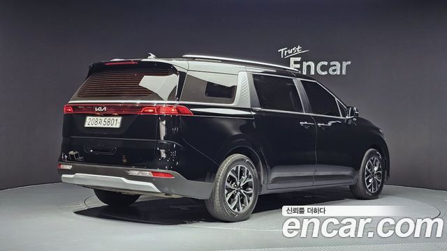 Kia Carnival 4-го поколения 9-Seater Prestige - фото 1