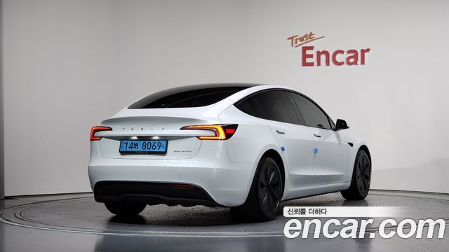 Tesla Model 3 Long Range AWD - фото 1