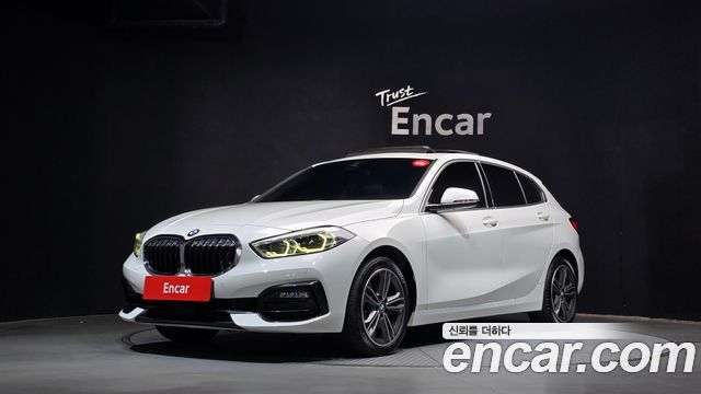 BMW 1-Series F40 118d Sport - фото 0
