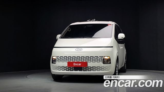 Hyundai Staria 4WD Tourer 9-Seater Modern - фото 2