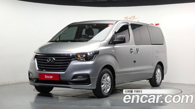 Hyundai Starex Новый Van 5-Seater Smart - фото 0